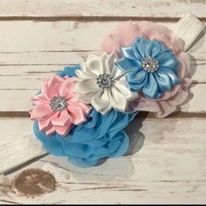 3/$20🔷 Girls Pink and Blue Floral Headband